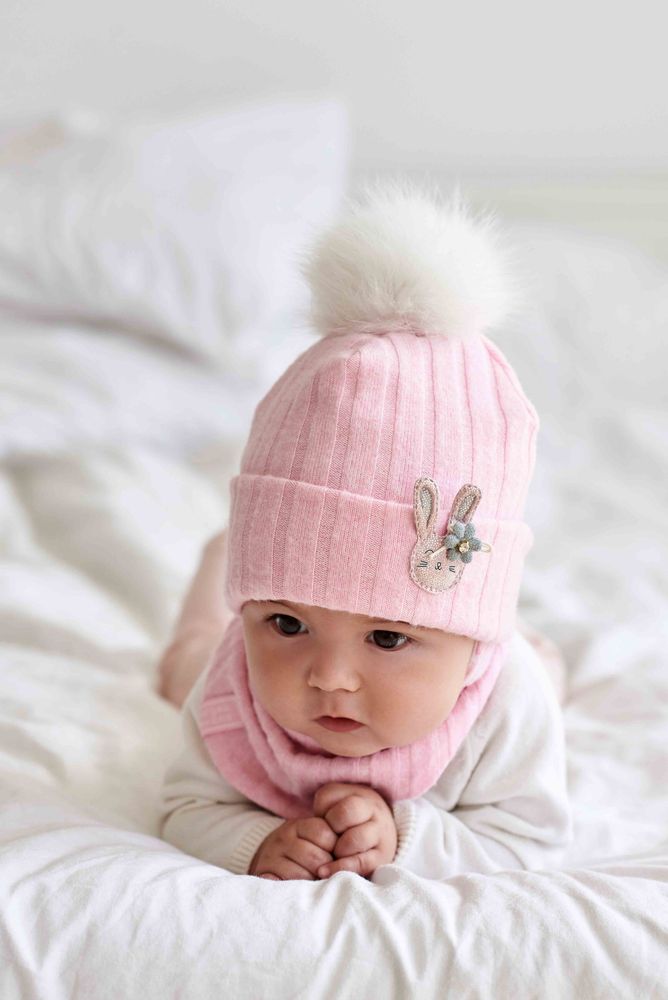 Зимний набор "Лисабон": шапка + слюнявчик, Розовый, 47, Верхняя одежда