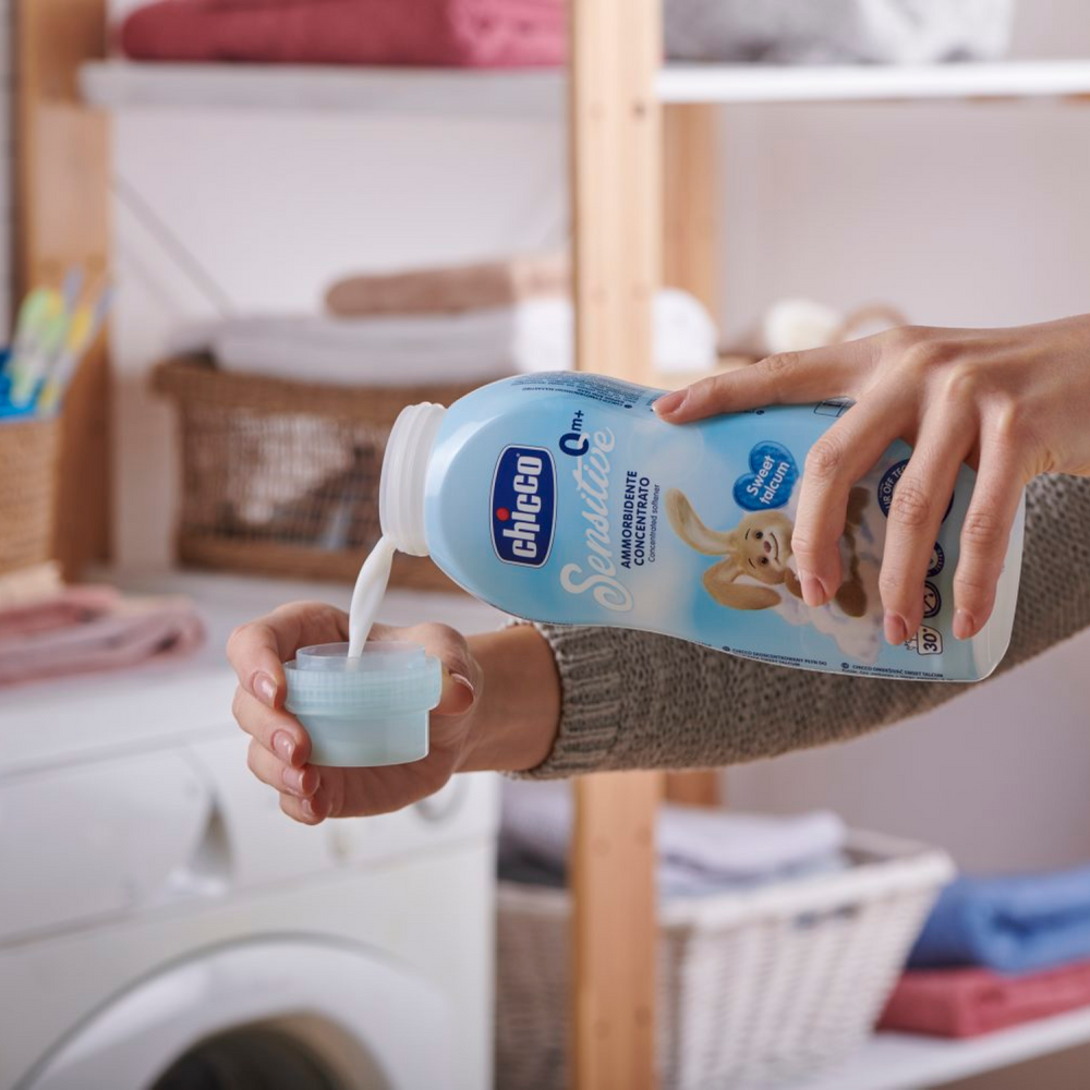 Смягчитель тканей Chicco "Sensitive Sweet Talcum", 750 мл